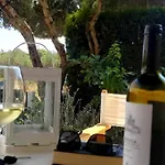 Eleios * Κατελειός